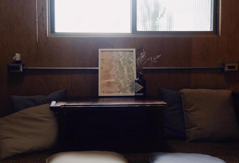 تختخواب در اتاق مشترک, Museaum 沐洋人