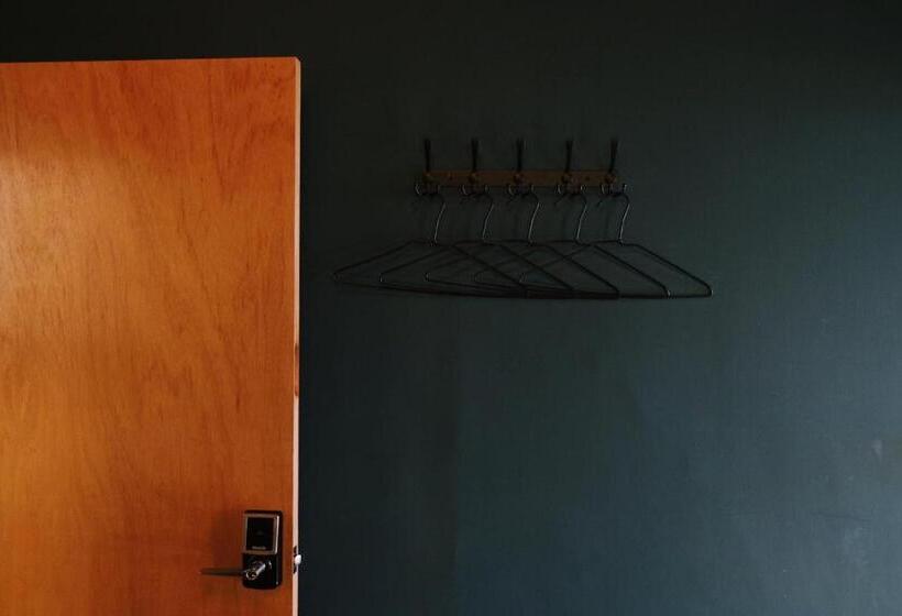 اتاق خانوادگی, Museaum 沐洋人