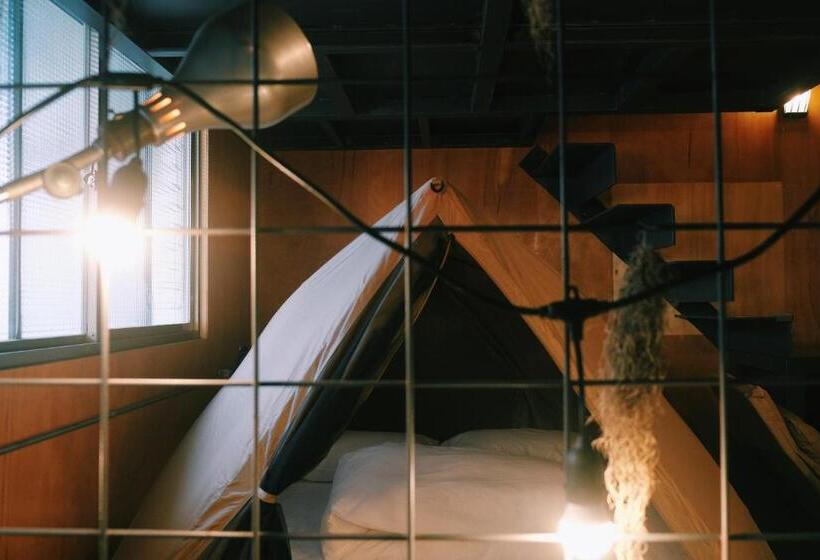 اتاق خانوادگی, Museaum 沐洋人