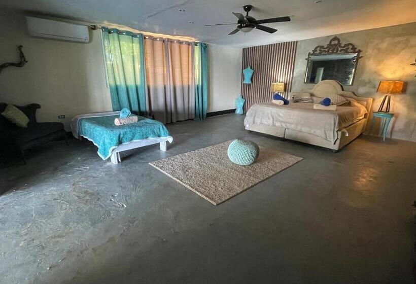 غرفة ديلوكس رباعية, Casa Faro