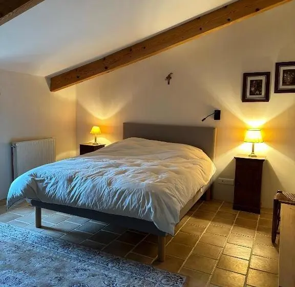 バス共有のスタンダードルーム, Chambres D Hôtes Le Mas Du Colombeyras