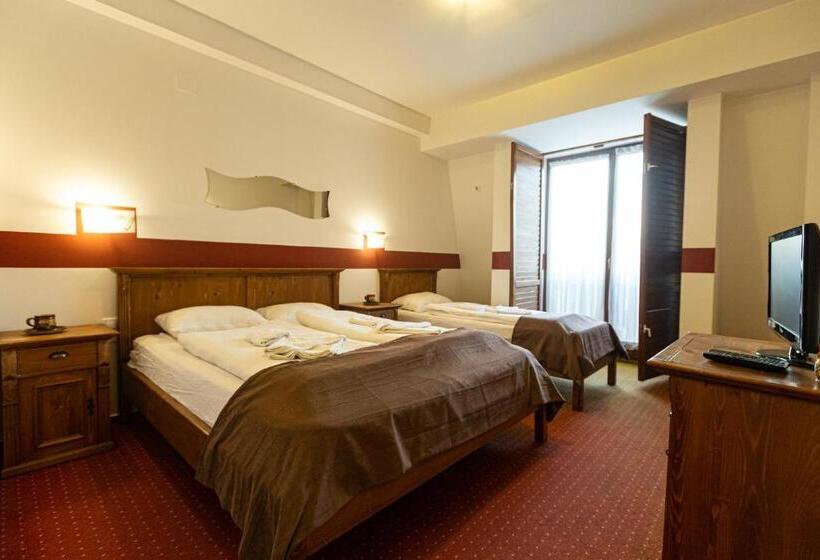 家庭间, Pensiunea Si Restaurant Erdo