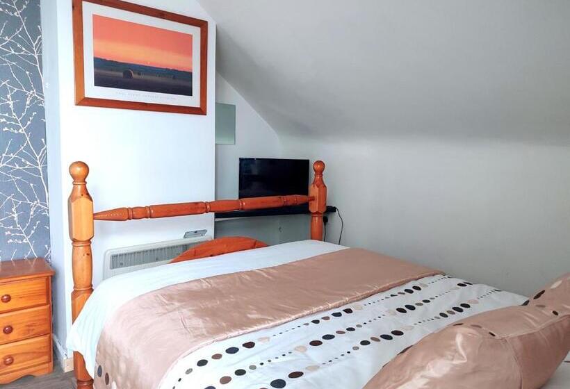 Triple Room Sea View, Railway Lodge