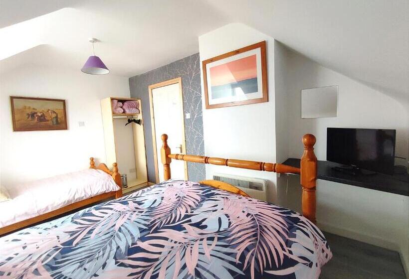Triple Room Sea View, Railway Lodge