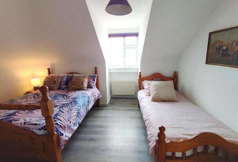 Triple Room Sea View, Railway Lodge