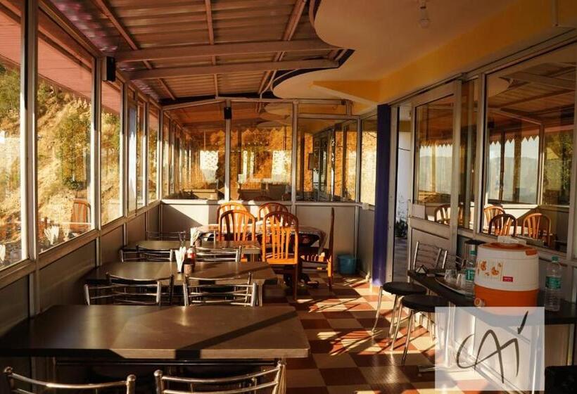 غرفة عائلية, Chail Alone Inn