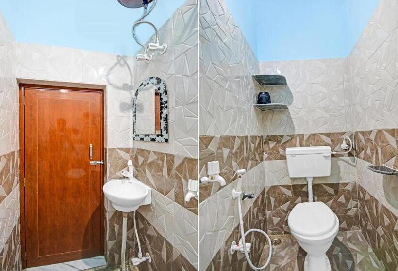 غرفة كلاسيكية ثلاثية, O Shristi Lodge