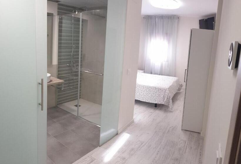 חדר סטנדרט מותאם לאדם עם מוגבלויות, Rey Mundo