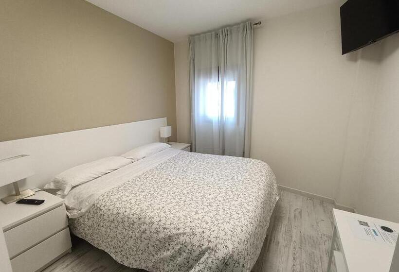 Номер Стандарт Адаптированный для Инвалидов, Rey Mundo