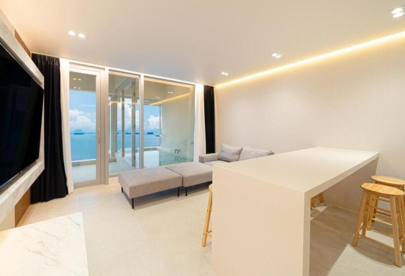 ویلای یک اتاق خوابه با استخر شنا, Stone Island Pool Villa