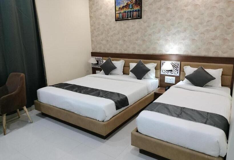 수피리어 룸 도시 전망, Vinayak International