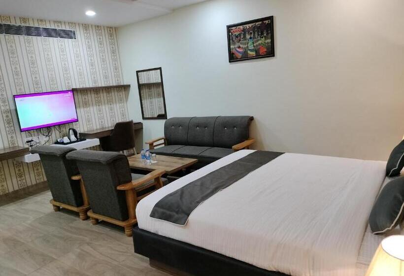 이그제큐티브 스위트, Vinayak International