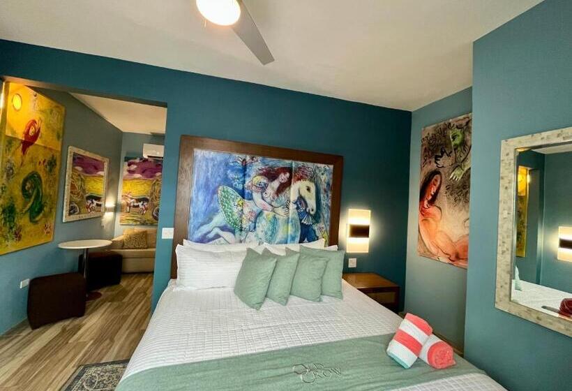 سوئیت با تخت بزرگ, Old Crow Hotel And Suites