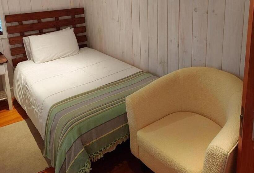 غرفة كلاسيكية, Pebbles & Sunsets