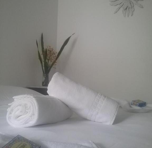 Quarto deluxe, Pousada Praiamar