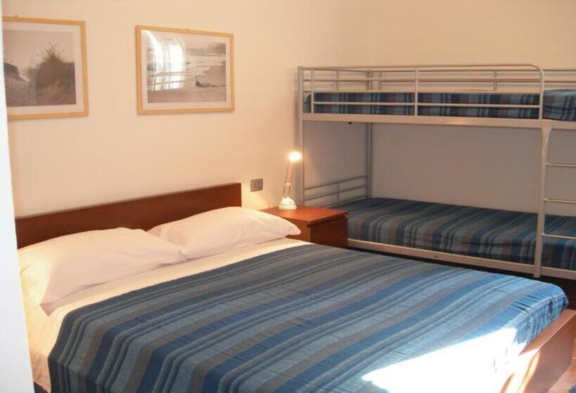 חדר סטנדרט לארבעה, B&b Villa Ginestra