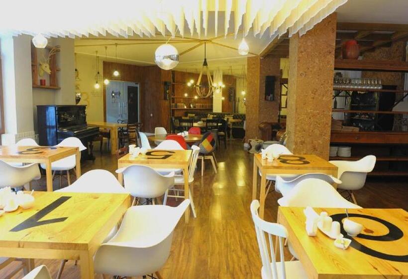 آپارتمان 1 خوابه با چشمانداز, Gudauri Redco Block 4/304