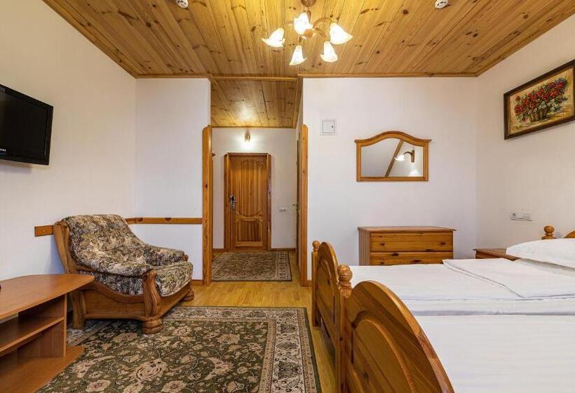 Номер Стандарт с Балконом, готель плай