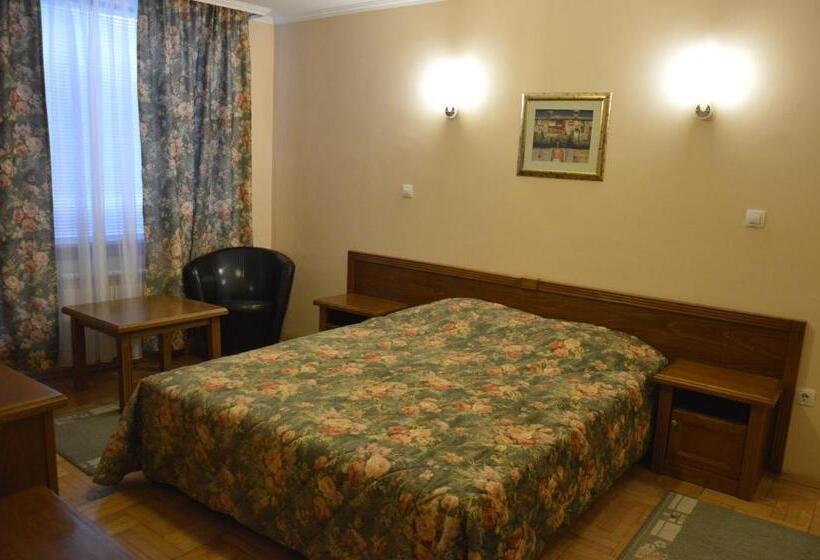 غرفة قياسية, Drama Burgas