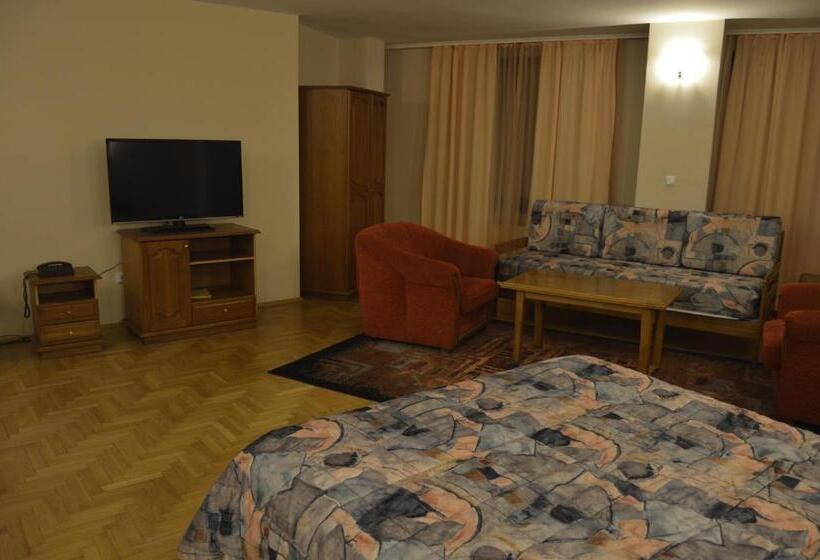 إستوديو قياسى, Drama Burgas