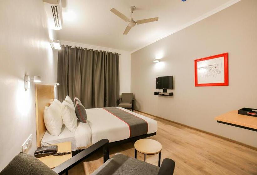 三人经典房间, Oyo Townhouse 330 Dlf Phase 2 Near Leisure Valley Park