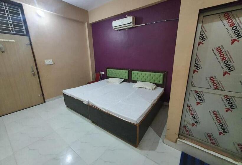 三人经典房间, Spot On Megha Paradise And Guest House