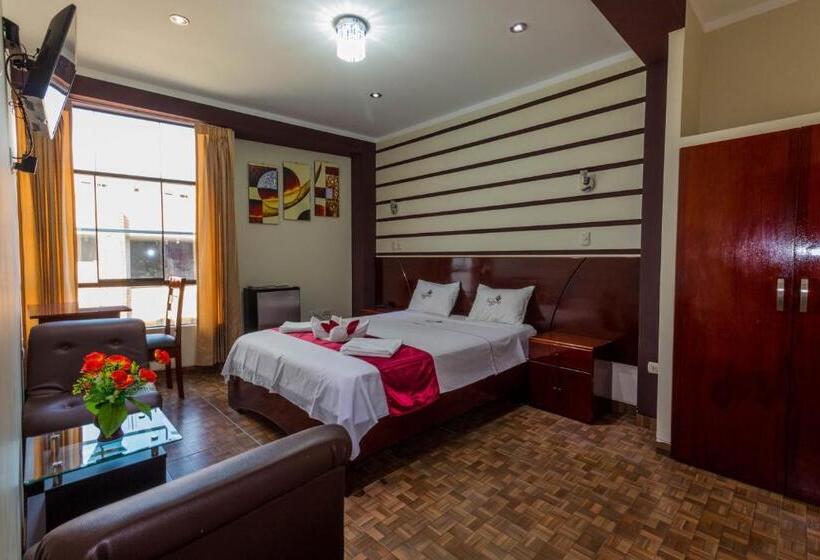 سوییت جونیور, Suite Naylamp Zyon