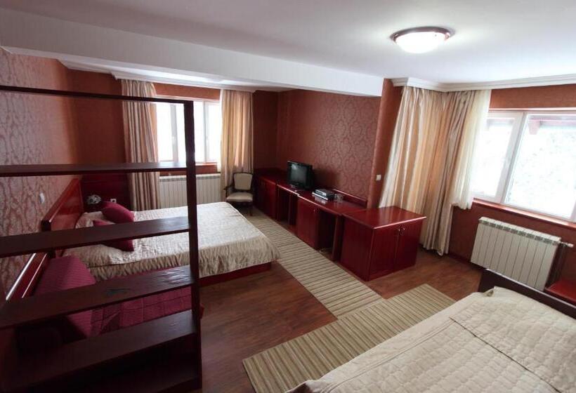 اتاق لوکس چهار تخته, Vila Bob