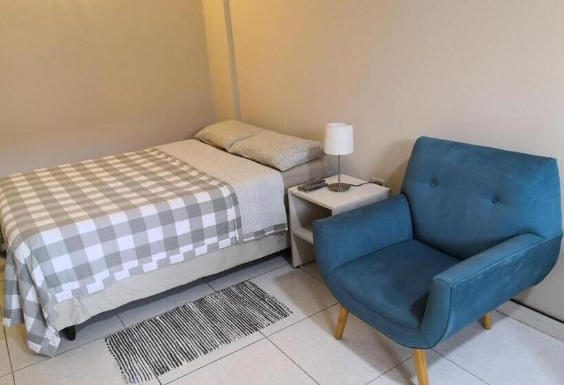 اتاق استاندارد با تخت بزرگ, De La Mora Hostal