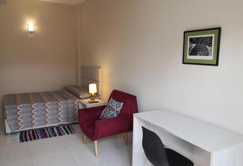 اتاق استاندارد با تخت بزرگ, De La Mora Hostal