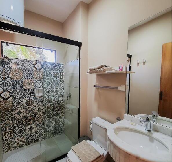 اتاق استاندارد با تخت بزرگ, De La Mora Hostal