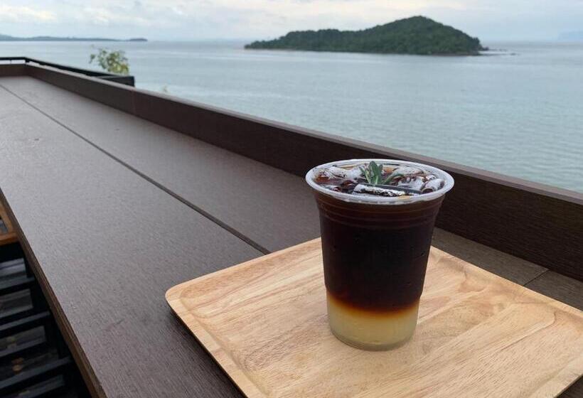 オーシャンビューデラックスルームバルコニー付き, Heaven Hill Lanta