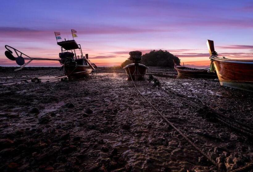 オーシャンビューデラックスルームバルコニー付き, Heaven Hill Lanta