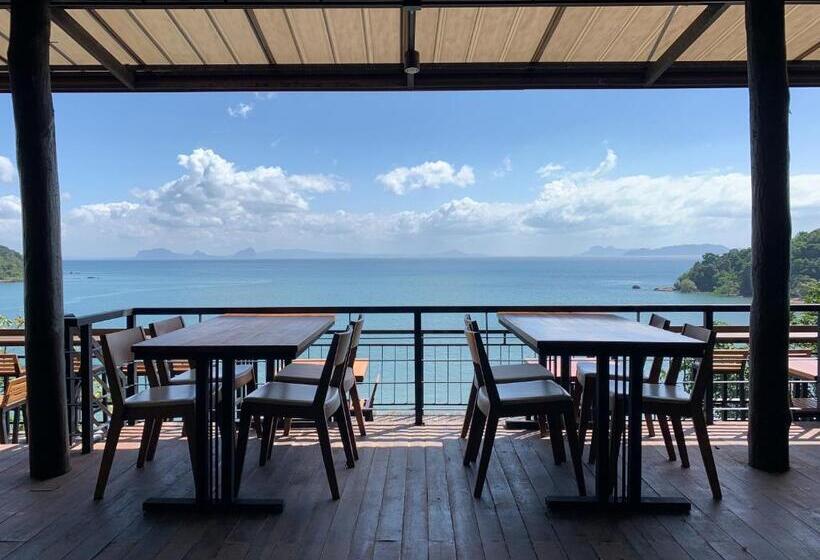 オーシャンビュースタンダードルームバルコニー付き, Heaven Hill Lanta