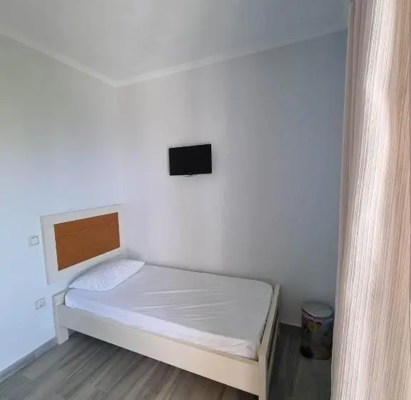 Basic Kolmen Hengen Huone, Spyridoula S Guest House