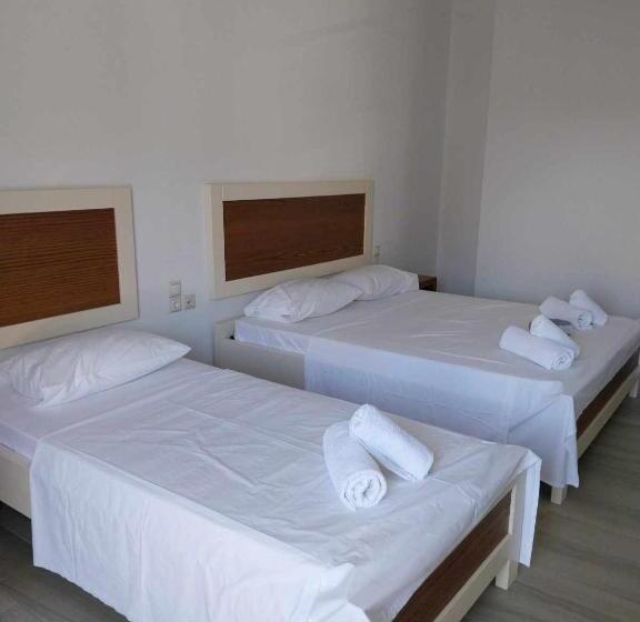 Triple Room Sea View, Spyridoula S Guest House