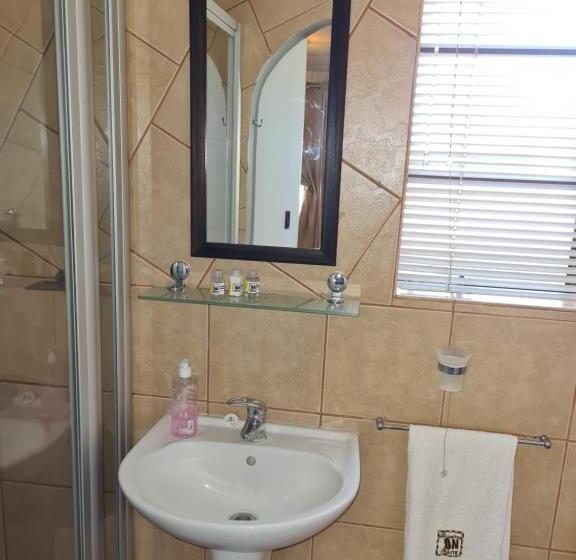 스탠다드 룸, The Venue And Guestrooms On Site