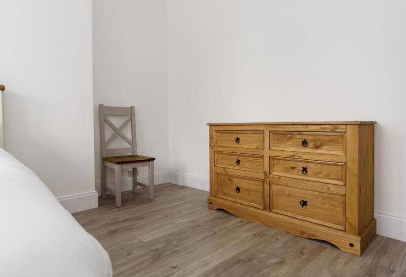 디럭스 룸, The White House