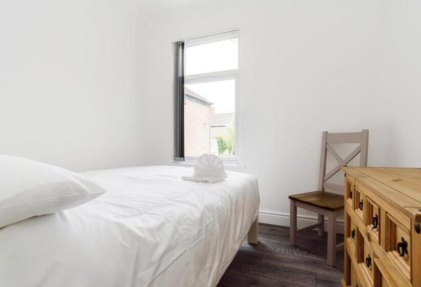 디럭스 룸, The White House