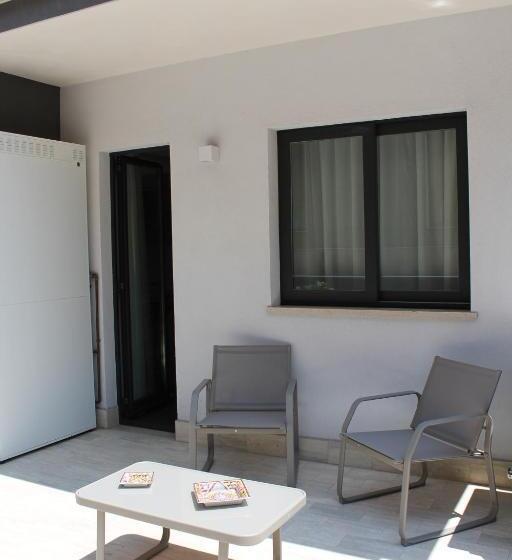 شقة غرفة واحدة مزودة بتراس, Residence Pola