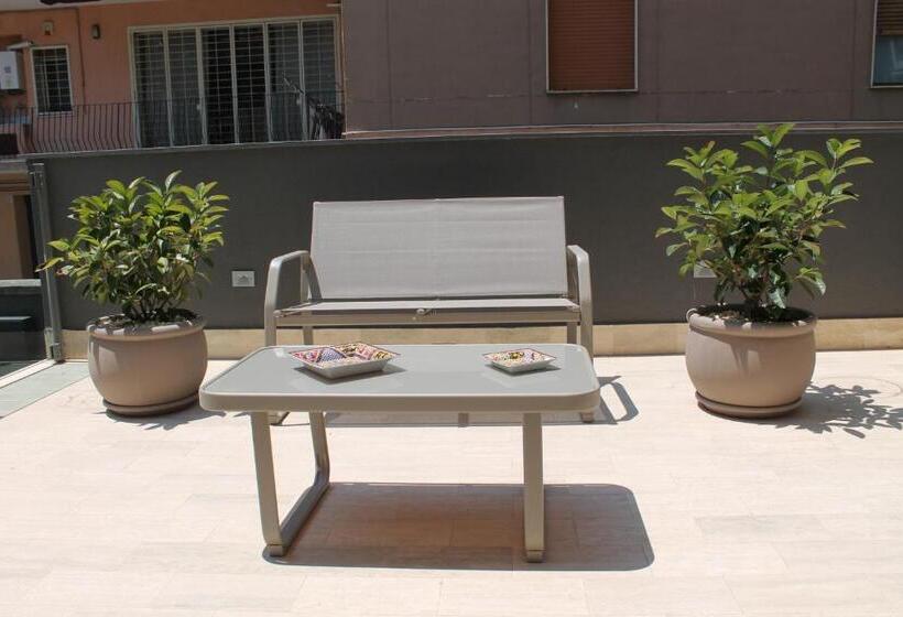 شقة غرفة واحدة مزودة بتراس, Residence Pola