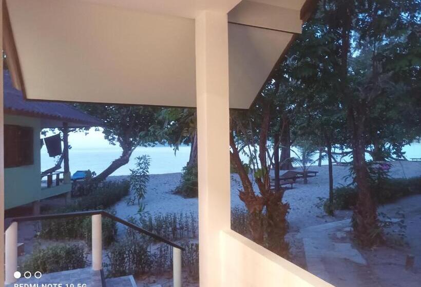 غرفة ديلوكس, Payam Cabana