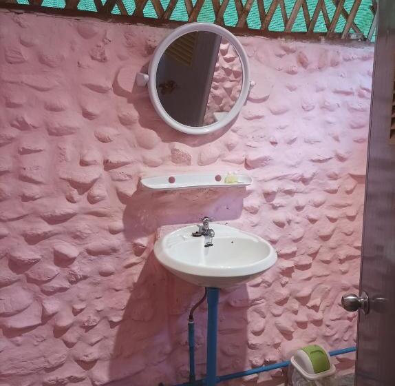 بنجلو قياسى, Payam Cabana