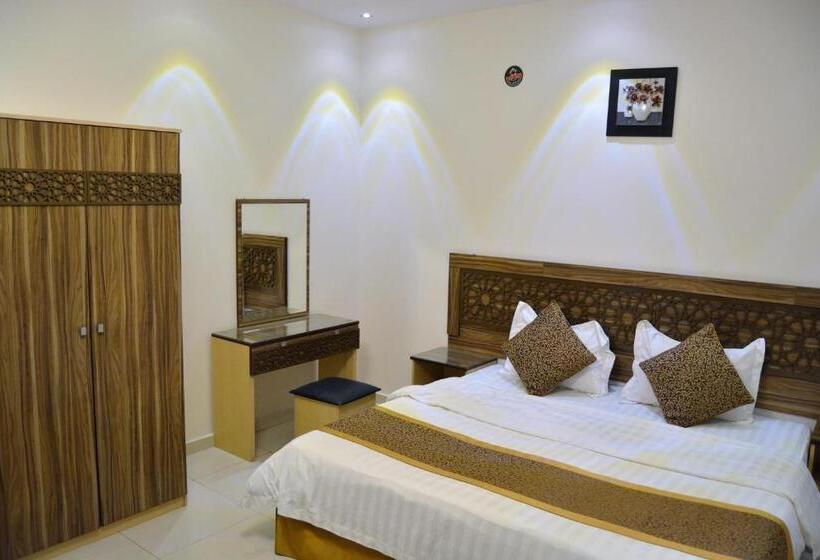 带大床的标准工作室, Sheraz Suites