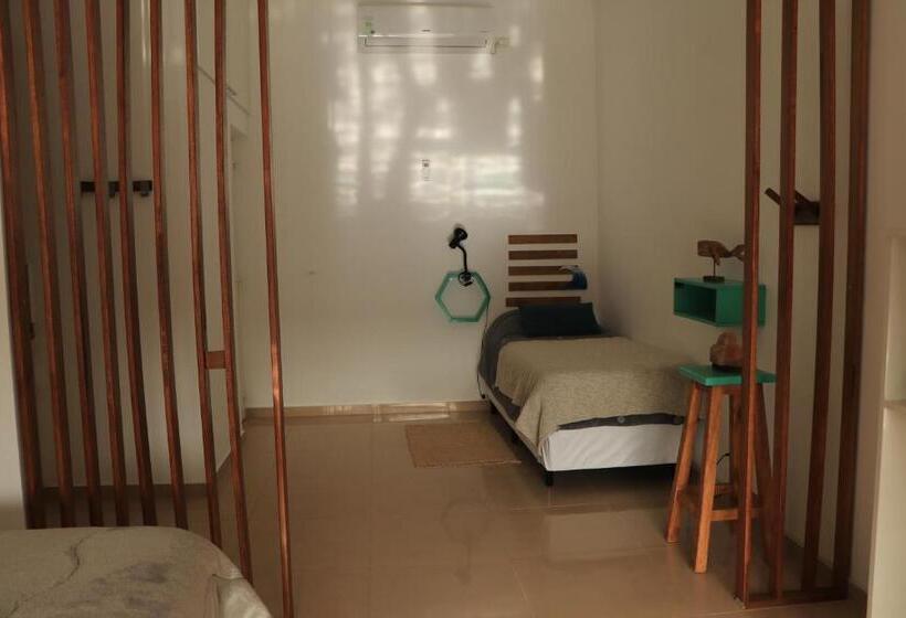 غرفة سوبيريور ثلاثية, Sureño