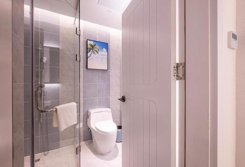 Superior Rum, 深圳机场地中海酒店