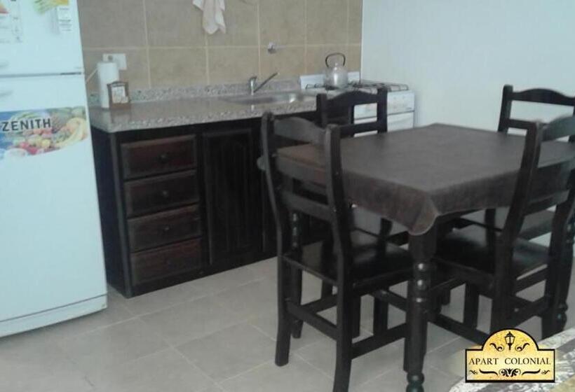 Appartement met 1 Slaapkamer en Uitzicht op het Zwembad, Apart Colonial