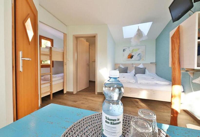 Семейный Номер, Baumhaushotel Oberbayern