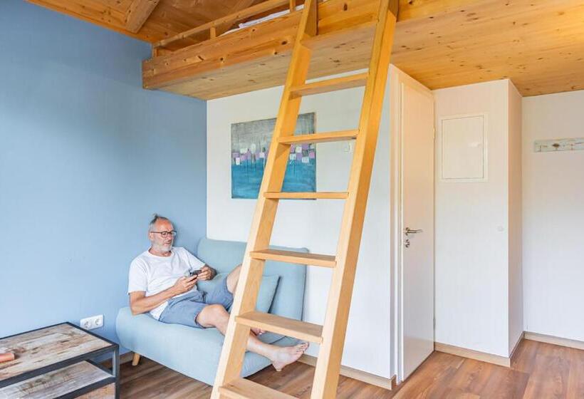 Номер Стандарт Вид на Озеро, Baumhaushotel Oberbayern