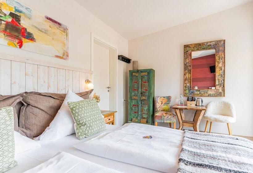 전용 풀장 주니어 스위트, Baumhaushotel Oberbayern